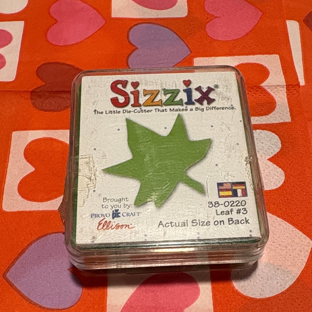 Sizzix Green Star Leaf Die Cutter